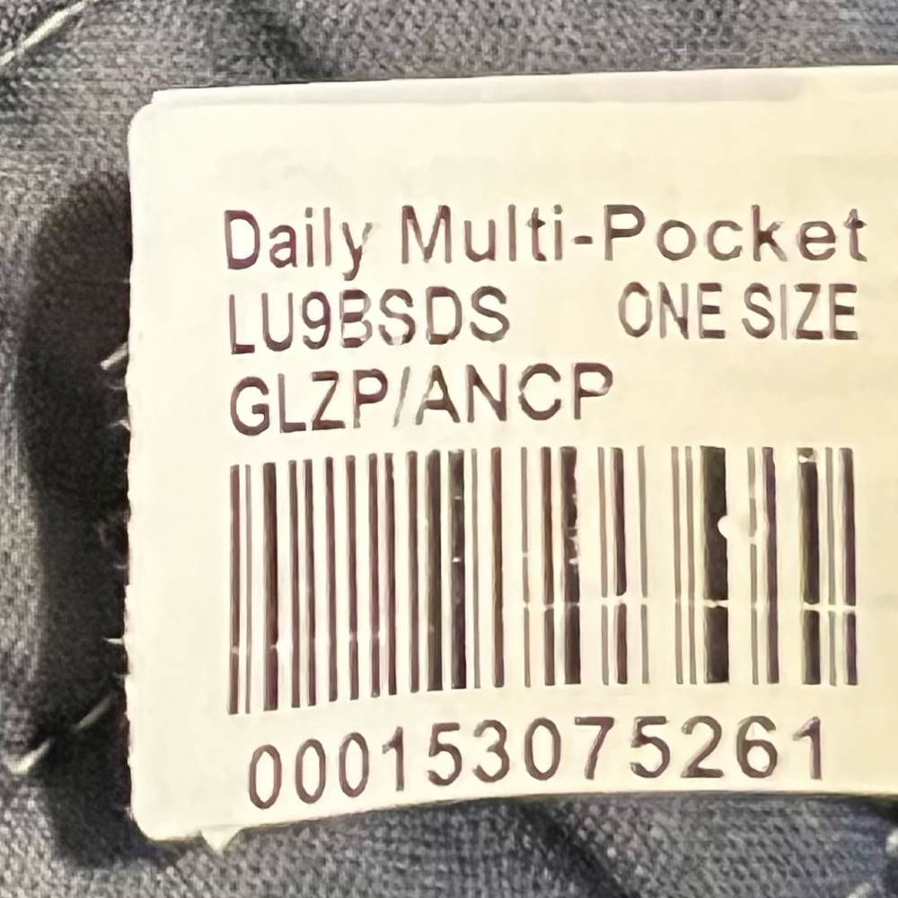 Lululemon Daily Multi-pocket Tote Bag 20L Glaze Pink/Ancient copper piping NWT - Picture 9 of 9